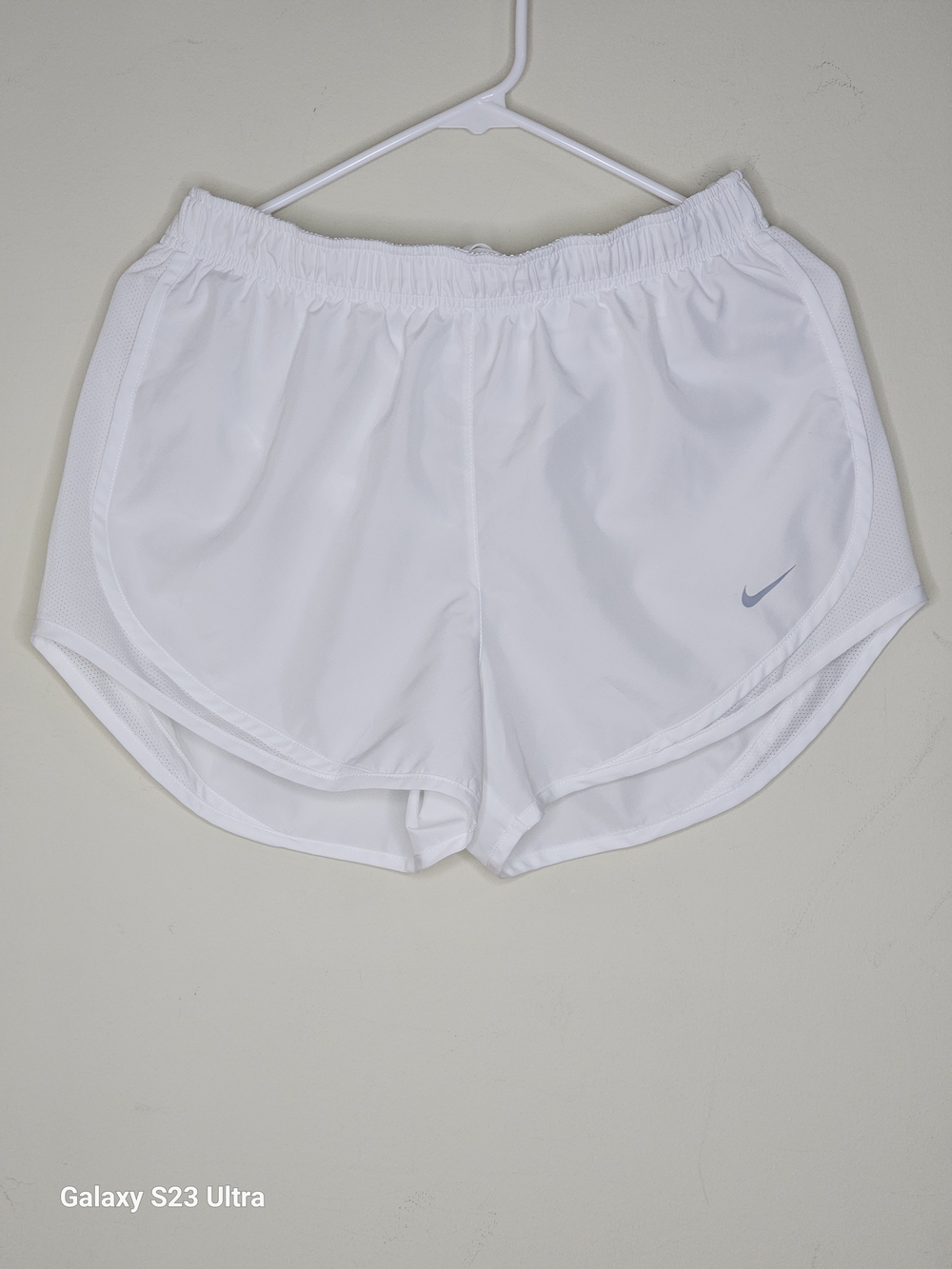 Nike Women's White Dri-FIT Running Shorts M